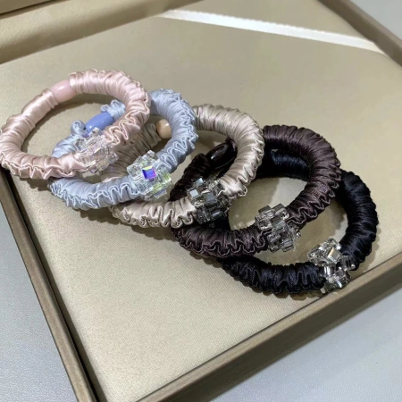 New high-end Korean version facial mask, crystal ring, small intestine hair band, ponytail, hair band, hair accessory New high-end Korean version facial mask, crystal ring, small intestine hair band, ponytail, hair band, hair accessory